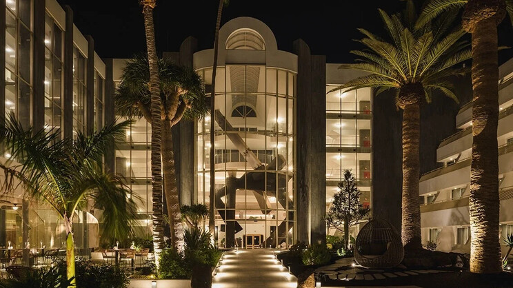 Plus Fariones Suite Hotel